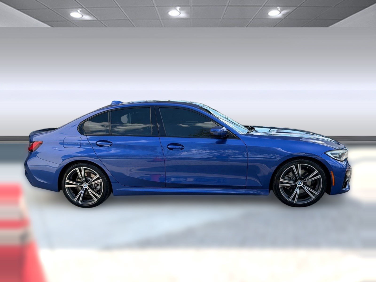 Used 2020 BMW 330i Sedan w/ M Sport Package image 8