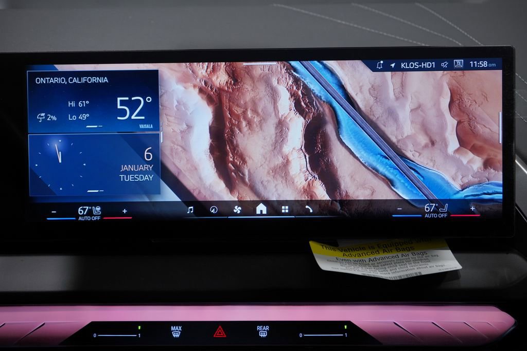 Used 2025 BMW X3 xDrive30i w/ M Sport Package image 12