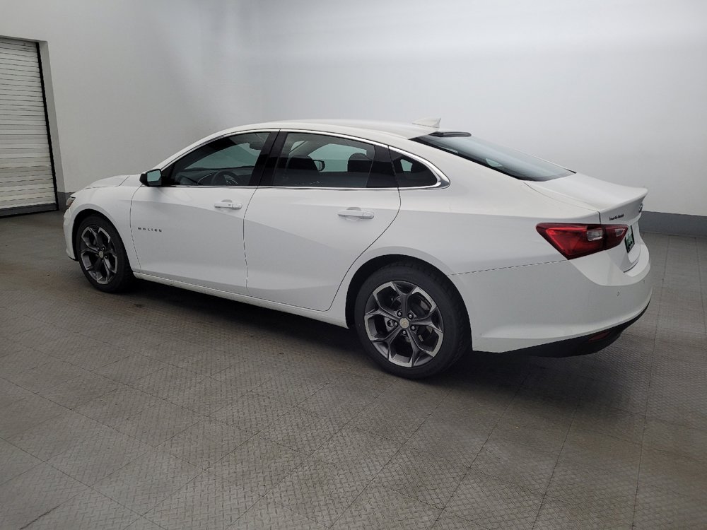 Used 2024 Chevrolet Malibu LT image 3