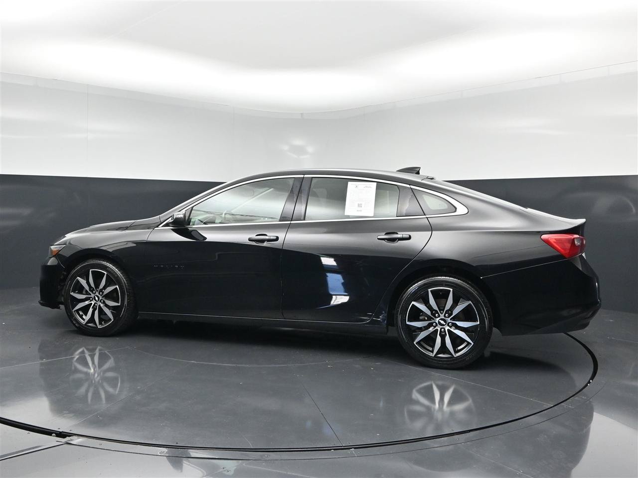 Used 2018 Chevrolet Malibu LT FWD image 8