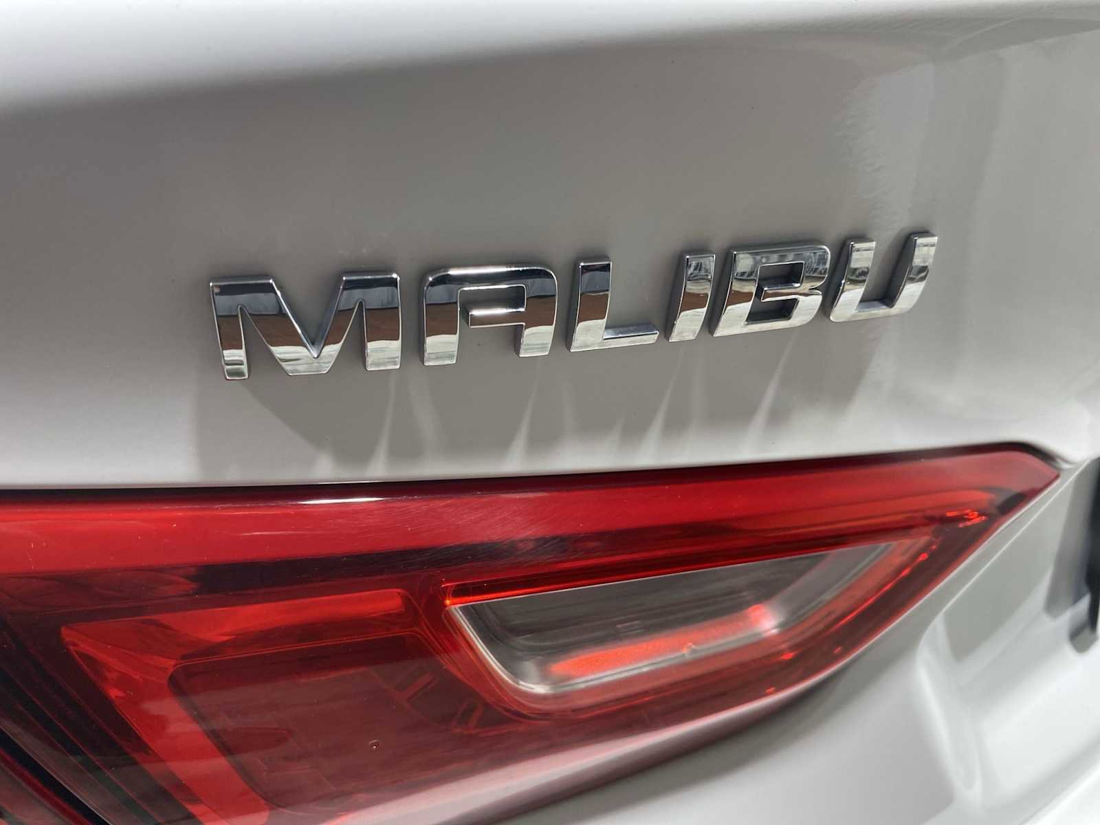 Used 2024 Chevrolet Malibu LT FWD image 7