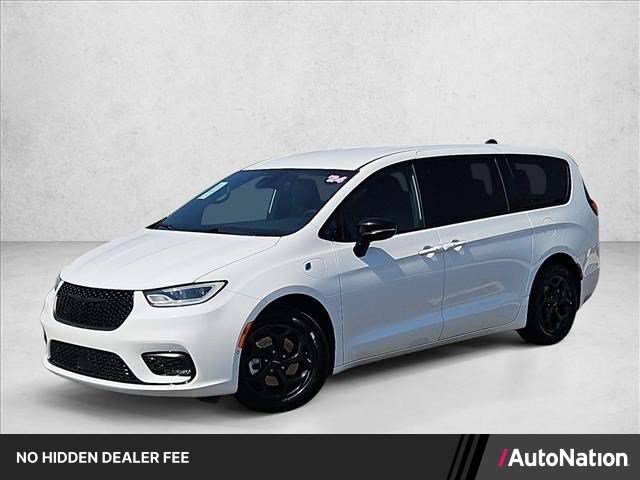 Used 2024 Chrysler Pacifica Limited FWD image 1