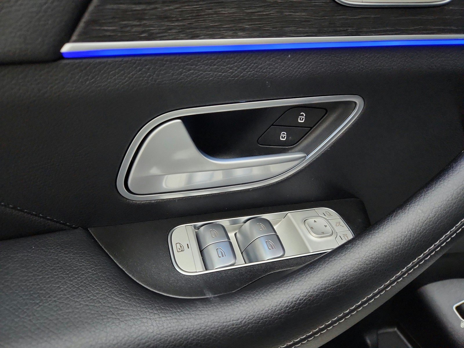 Certified 2026 Mercedes-Benz GLE 350 4MATIC image 30