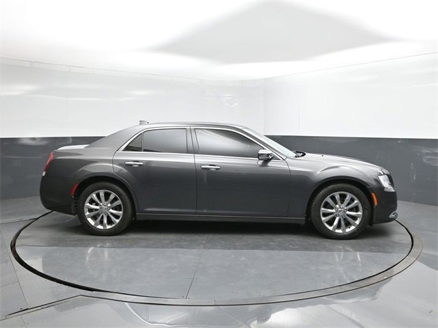 Used 2018 Chrysler 300 Limited w/ Safetytec Plus Group image 26