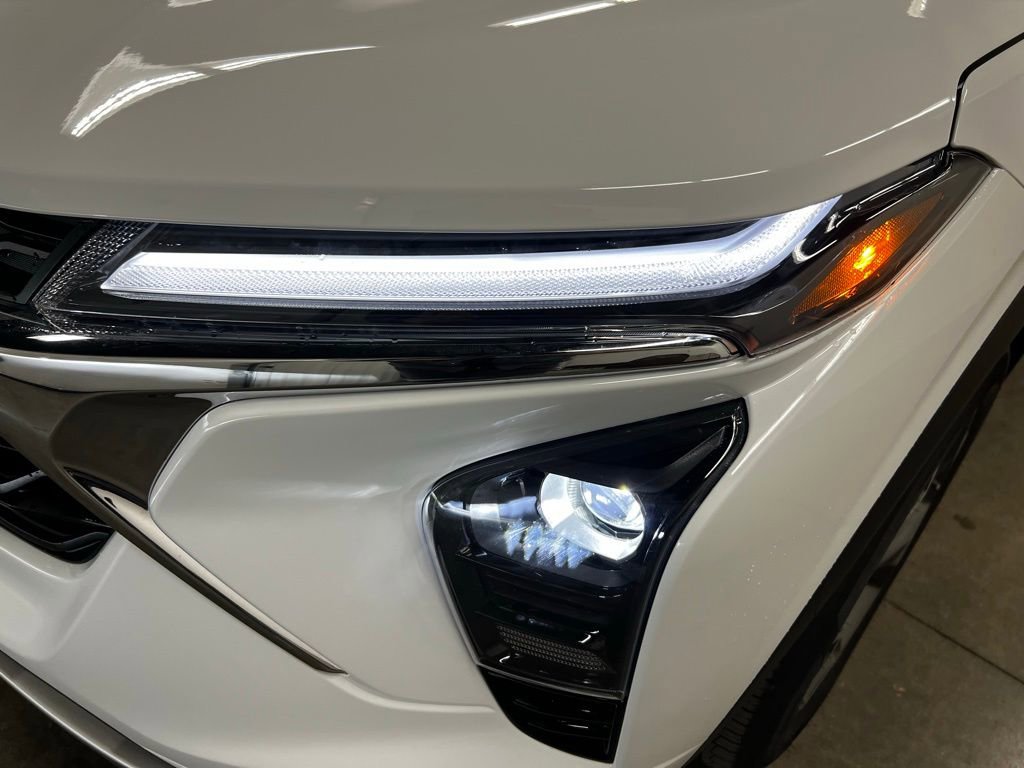 New 2026 Chevrolet Trax LT w/ Sunroof Package image 12