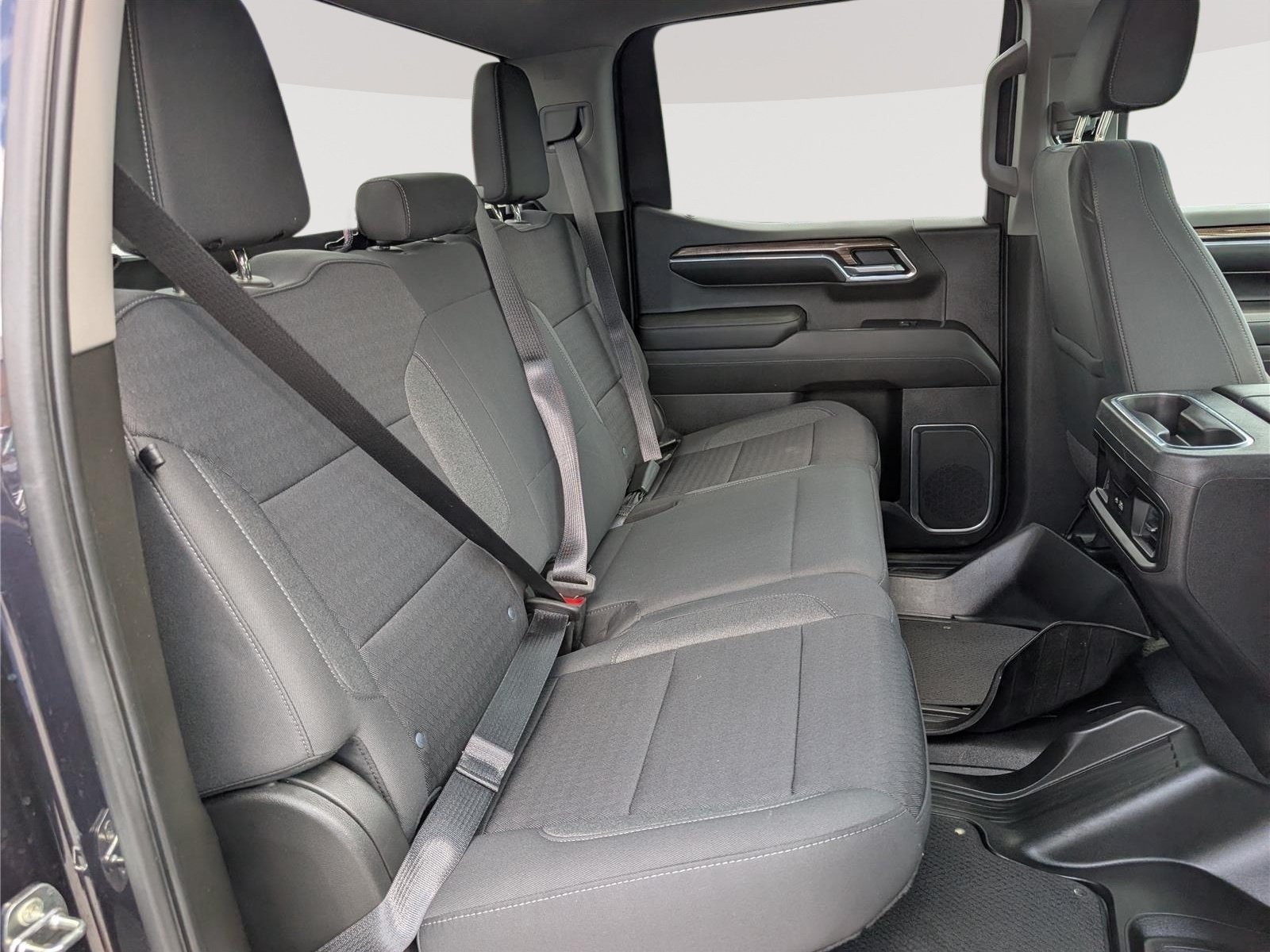 Used 2022 Chevrolet Silverado 1500 LT w/ Protection Package AWD/4WD image 13