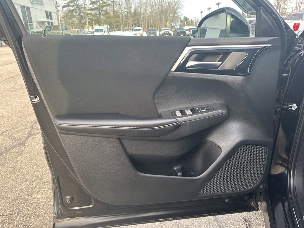 Used 2022 Mitsubishi Outlander ES image 14