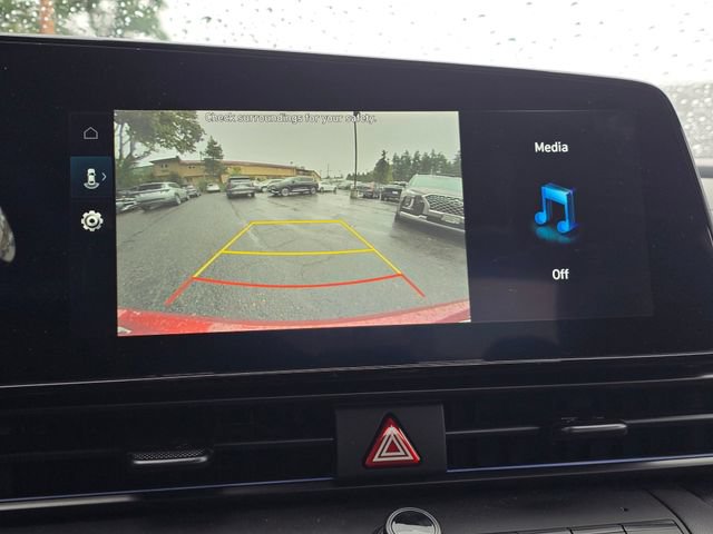 Certified 2025 Hyundai Elantra SEL FWD image 28