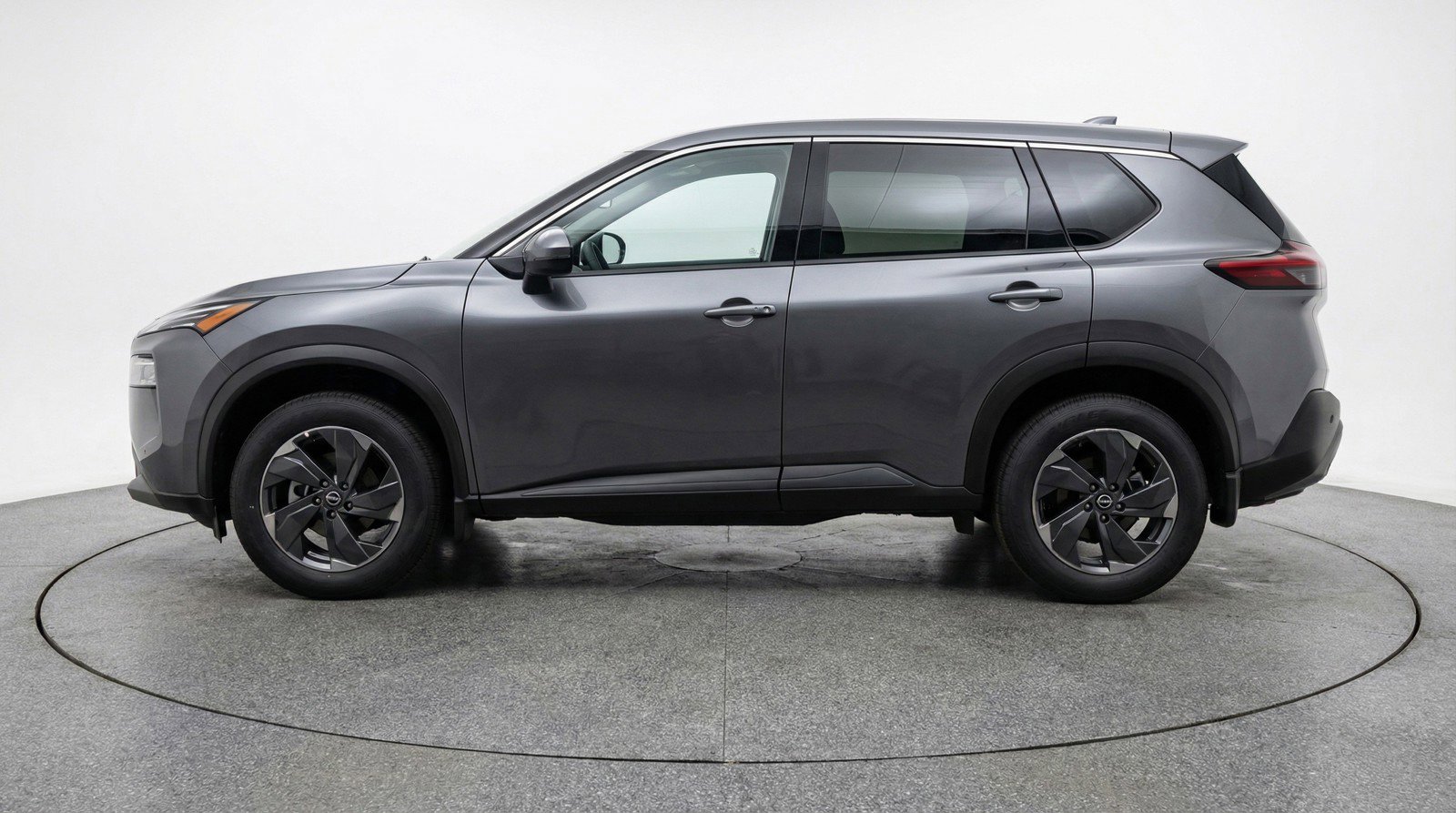Used 2025 Nissan Rogue SV FWD image 5