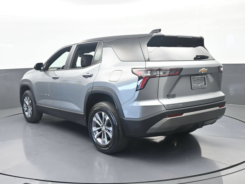 Used 2025 Chevrolet Equinox LT FWD image 4