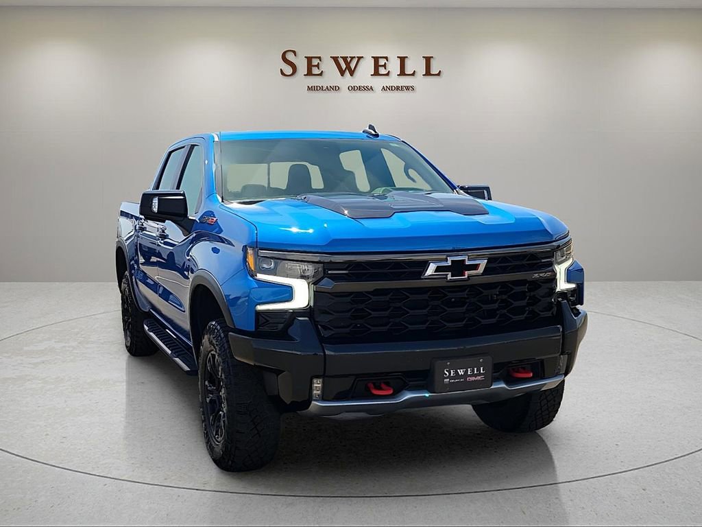 Used 2023 Chevrolet Silverado 1500 ZR2 w/ Technology Package AWD/4WD image 7