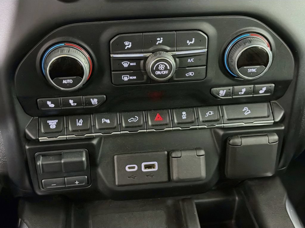 Used 2021 Chevrolet Silverado 3500 LTZ w/ LTZ Premium Package AWD/4WD image 16