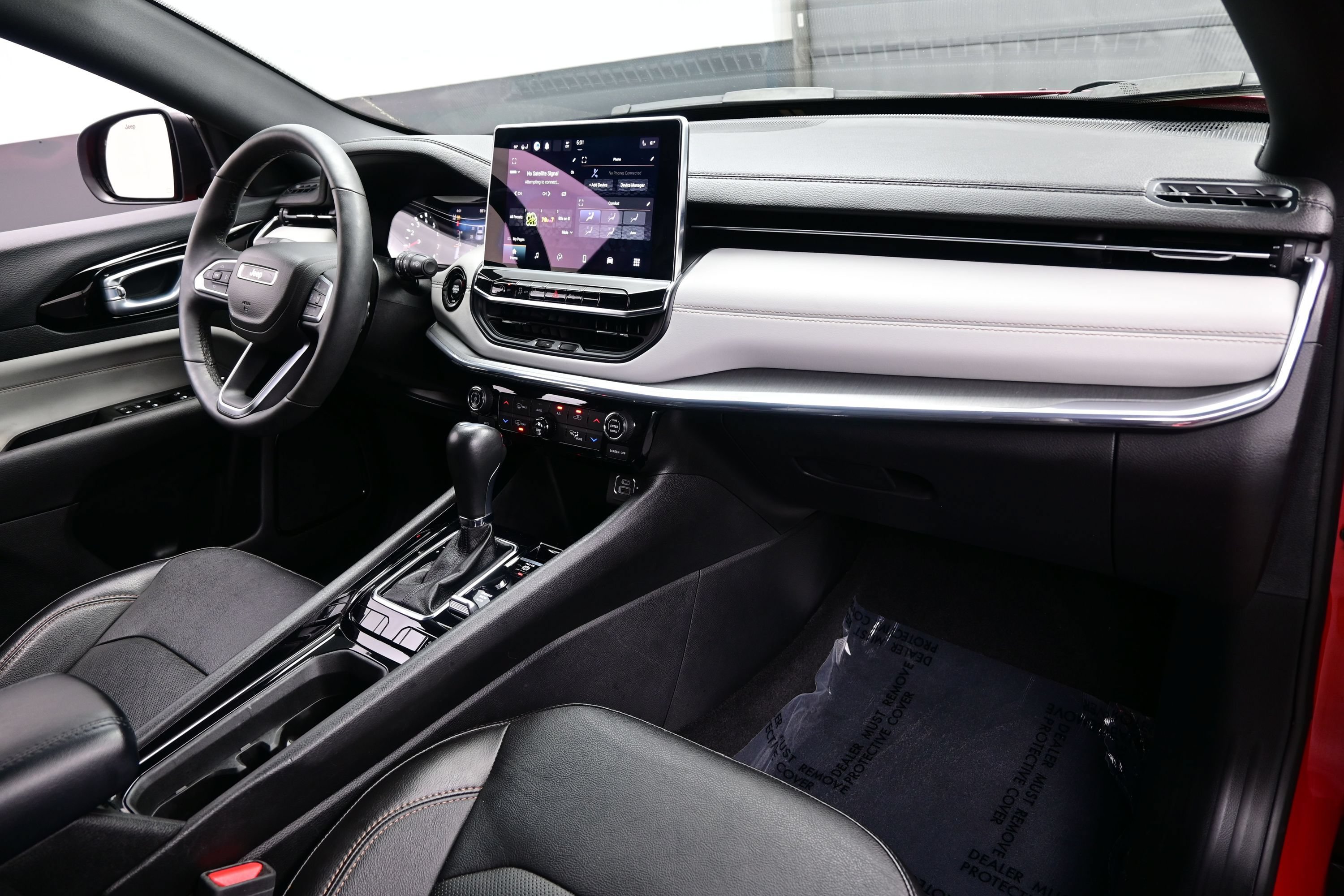 Used 2023 Jeep Compass Limited AWD/4WD image 18