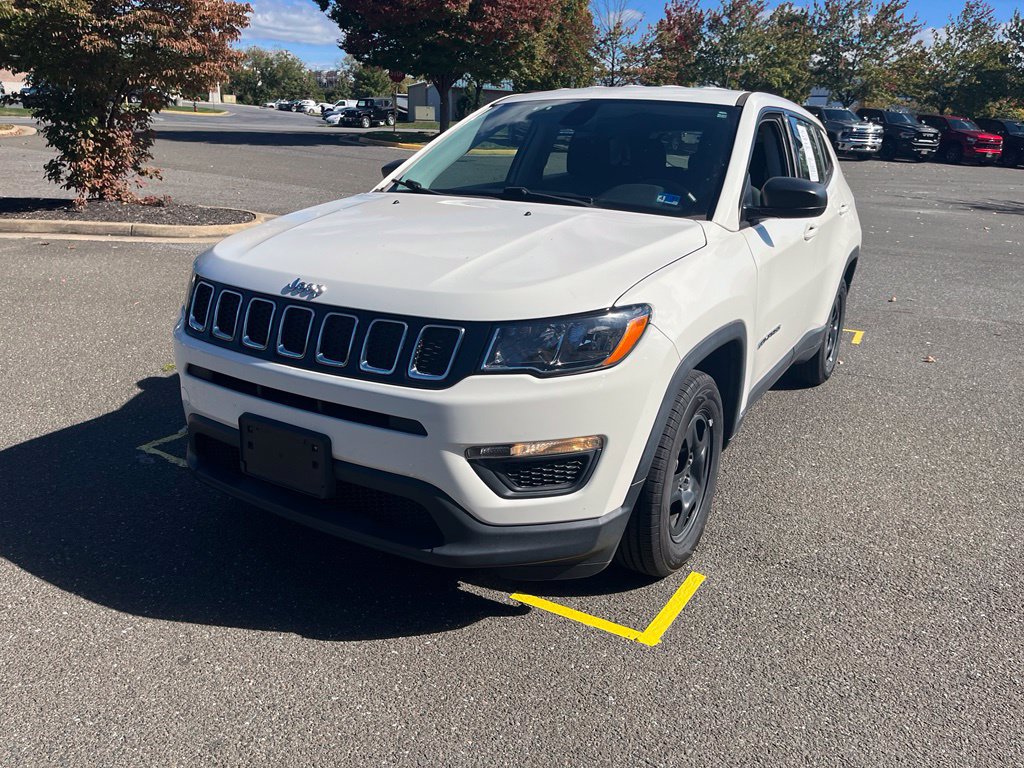 Used 2019 Jeep Compass Sport w/ Tech Group FWD image 3
