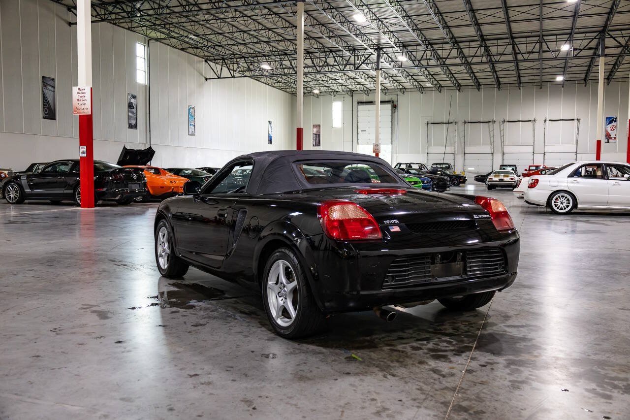 Used 2000 Toyota MR2 RWD image 20