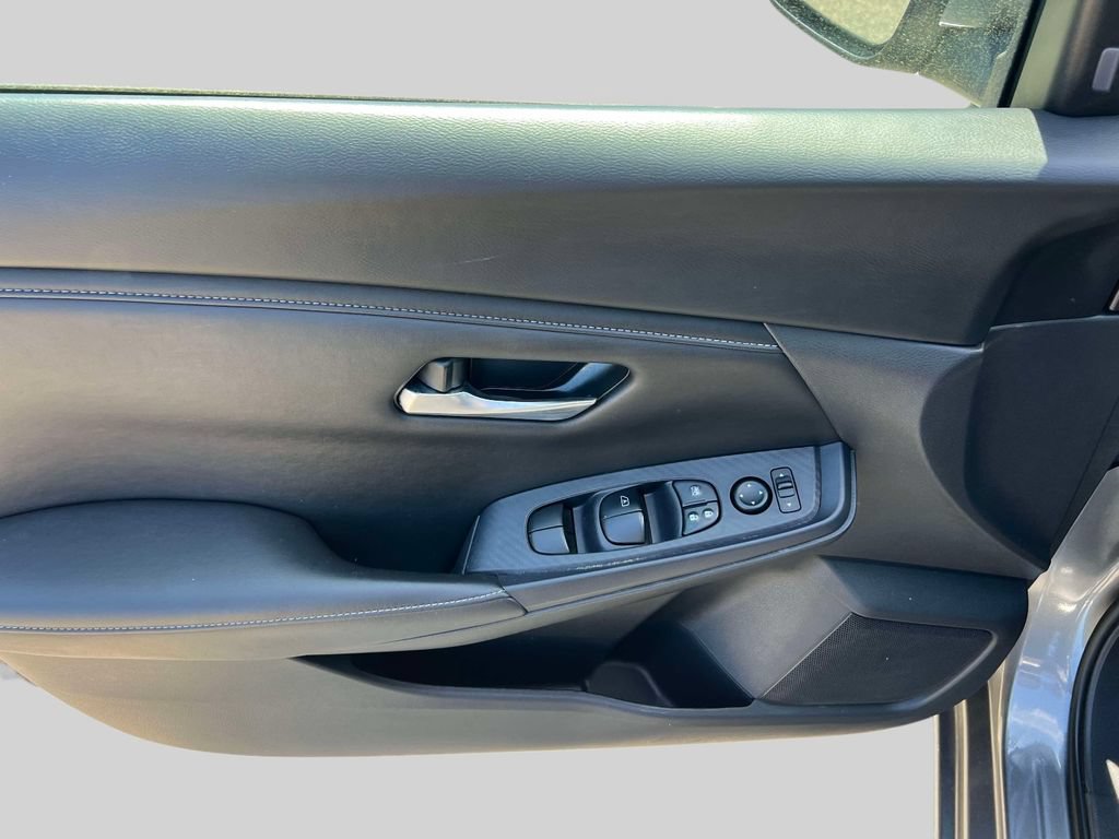 Used 2023 Nissan Sentra SV w/ All-Weather Package FWD image 15