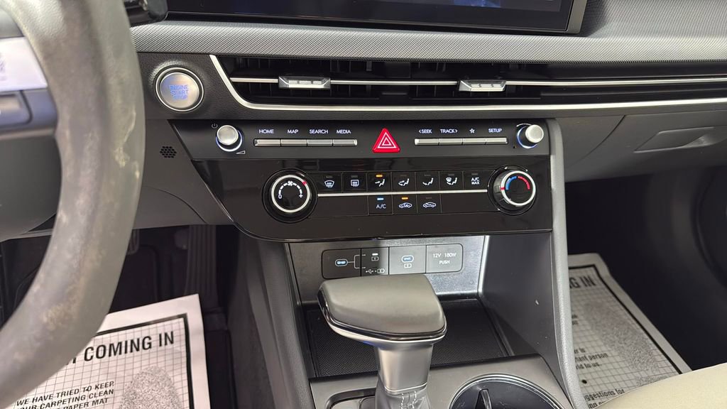 Used 2025 Hyundai Sonata SE image 21