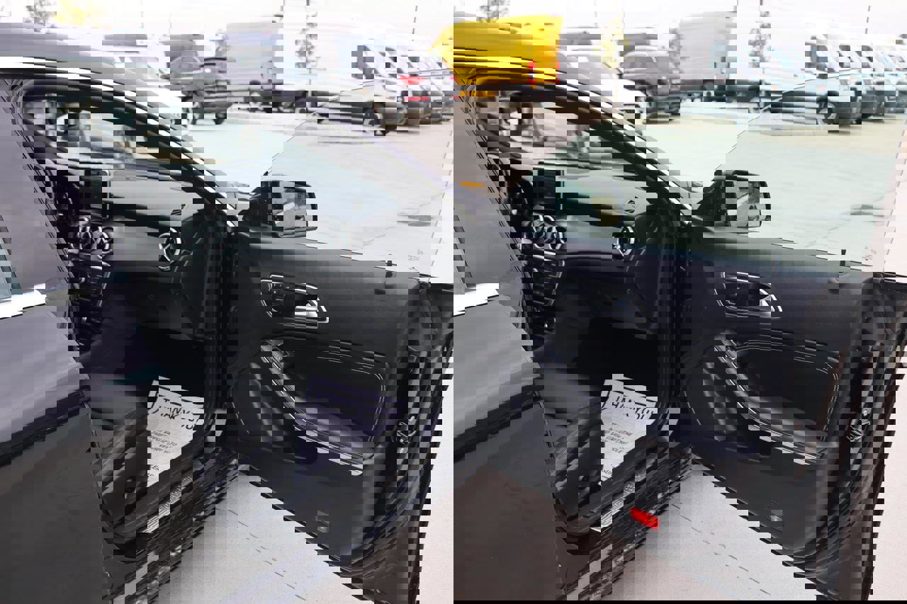 Used 2015 Mercedes-Benz CLA 250 image 16