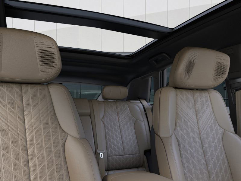 New 2025 Cadillac Lyriq Luxury image 48