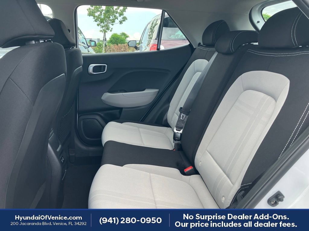Used 2026 Hyundai Venue SEL FWD image 17