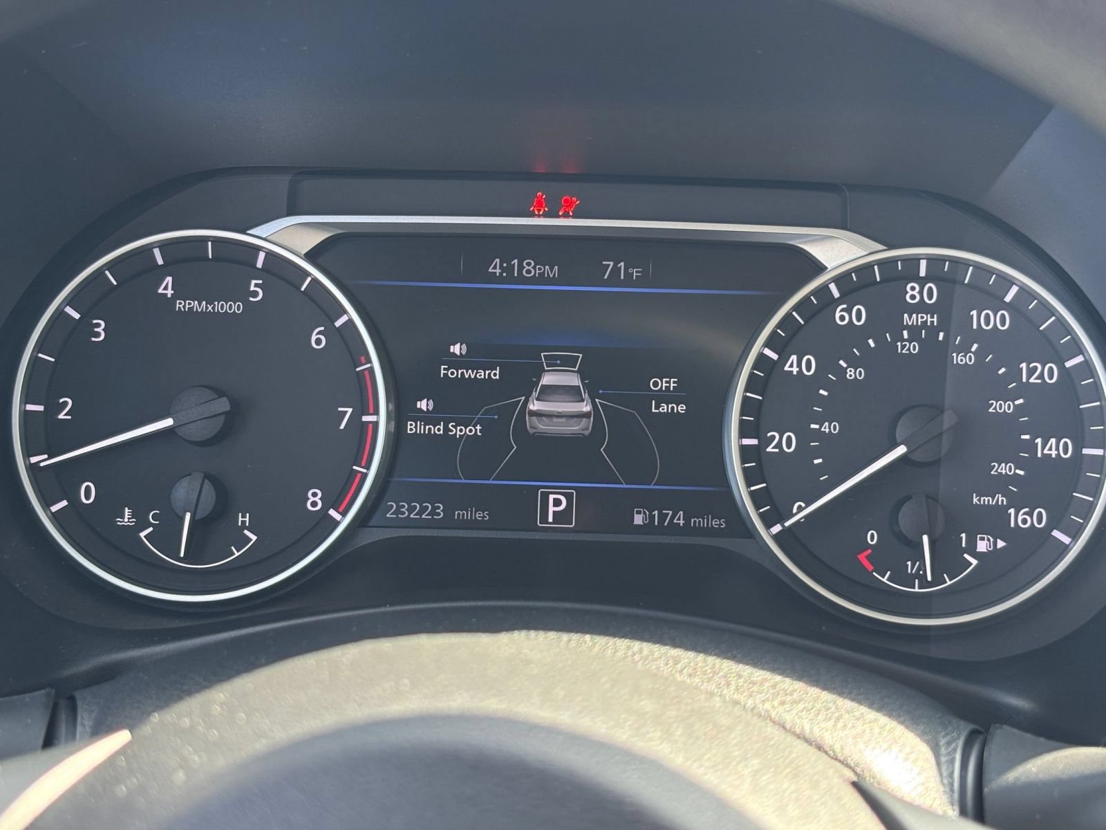 Used 2025 Nissan Sentra SV FWD image 39