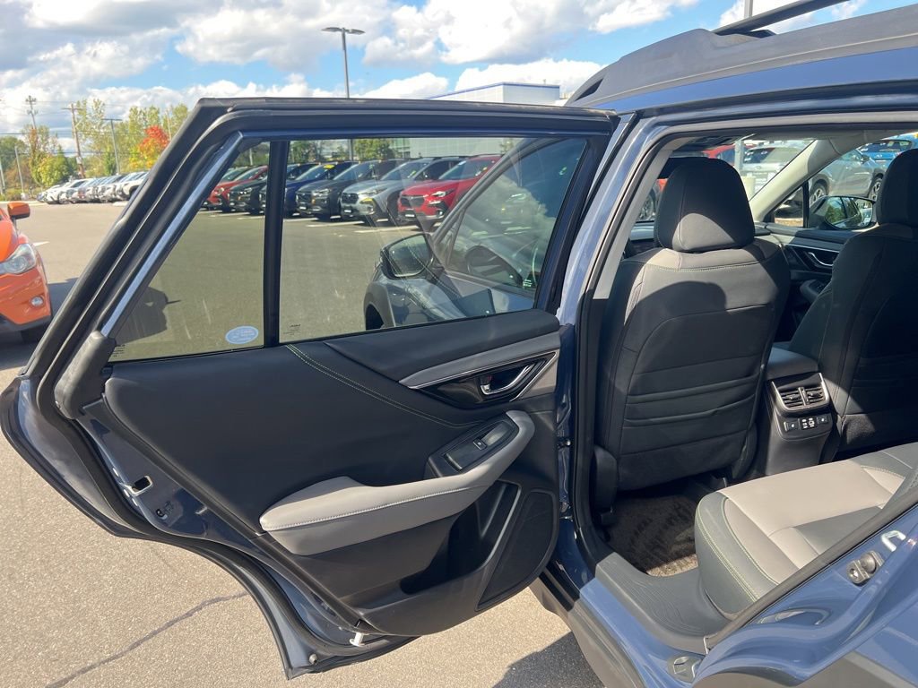 Certified 2024 Subaru Outback Onyx Edition XT image 27