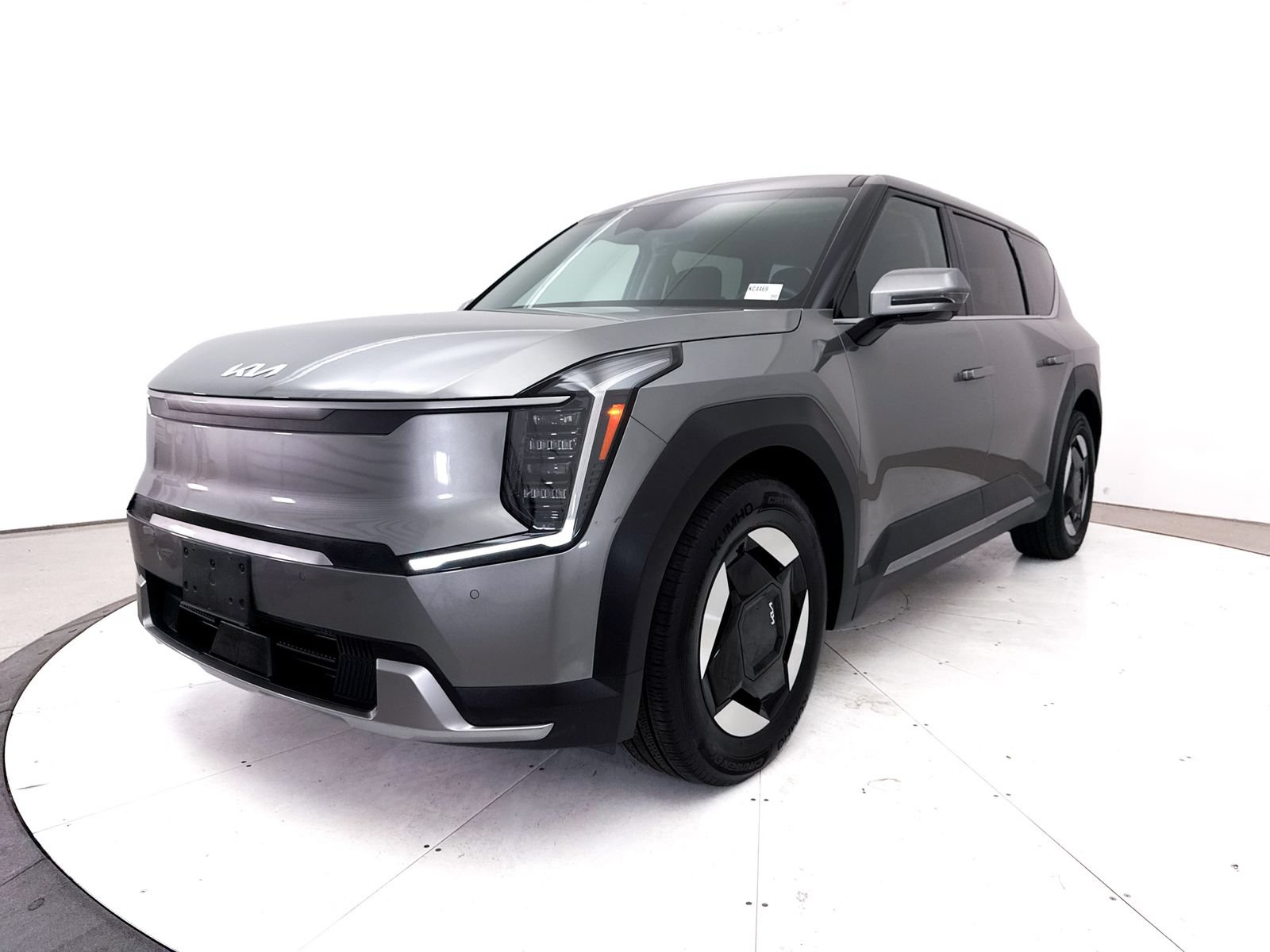 Certified 2024 Kia EV9 Light Long Range RWD image 15