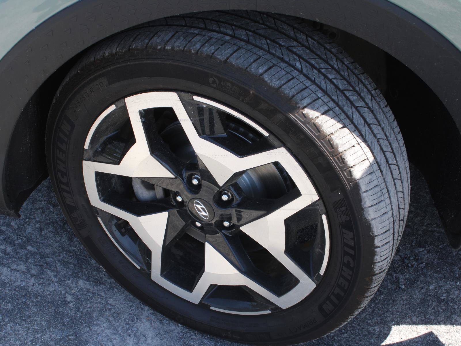 Used 2024 Hyundai Santa Cruz Limited AWD/4WD image 18
