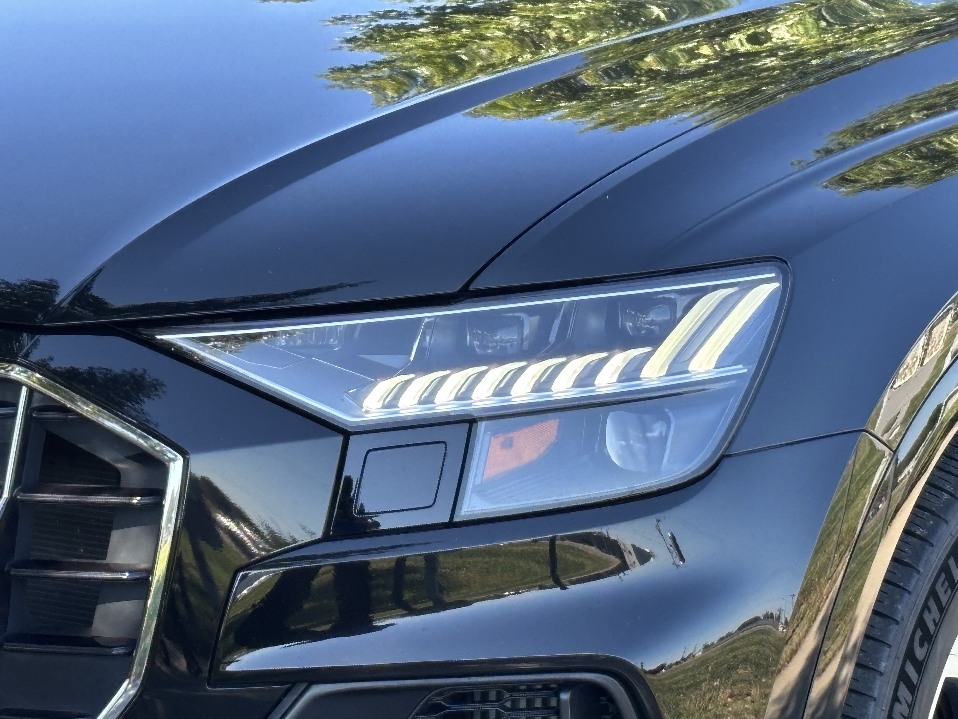 Used 2023 Audi Q8 Premium Plus AWD/4WD image 8