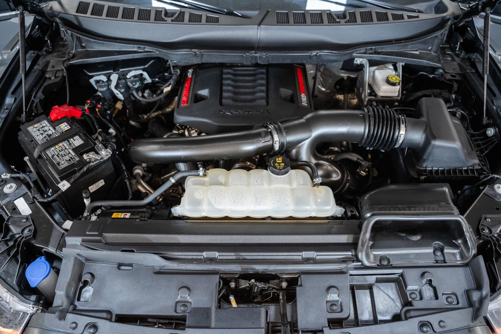 Used 2025 Ford F150 Raptor image 28