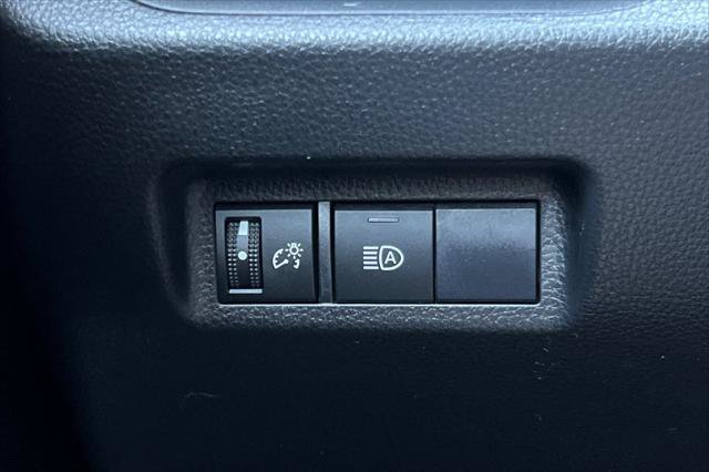 Certified 2020 Toyota RAV4 LE w/ All Weather Liner Package AWD/4WD image 29