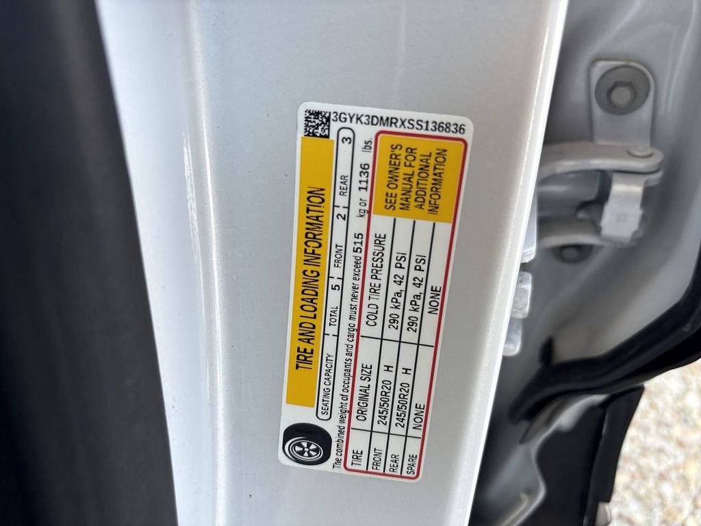 Certified 2025 Cadillac Optiq Luxury 2 w/ LPO, Floor Liner Package AWD/4WD image 34