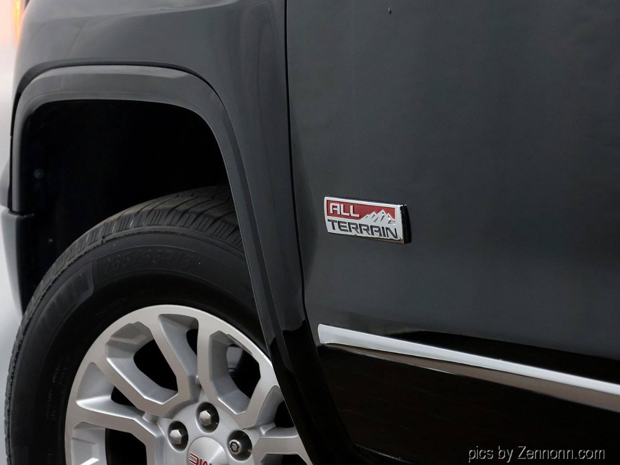 Used 2015 GMC Sierra 1500 SLT w/ All-Terrain Package AWD/4WD image 10