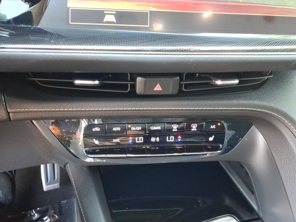 Used 2023 Buick Envision Preferred w/ Sport Touring Package AWD/4WD image 11
