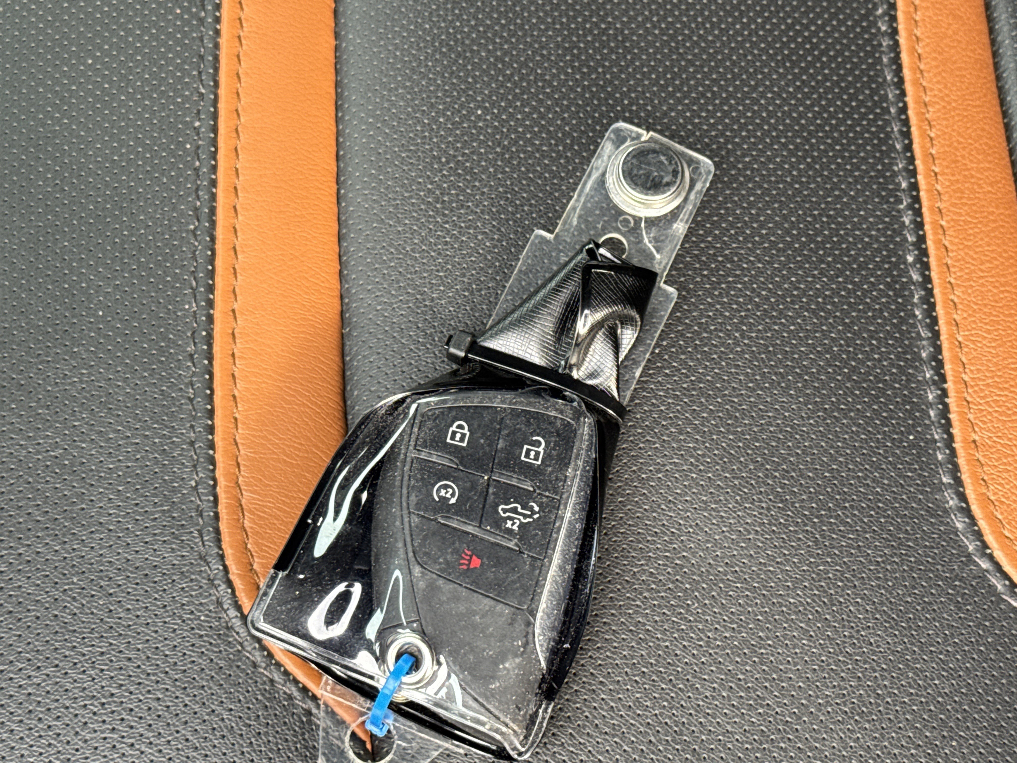 Used 2025 GMC Sierra 1500 AT4 w/ AT4 Premium Package image 36