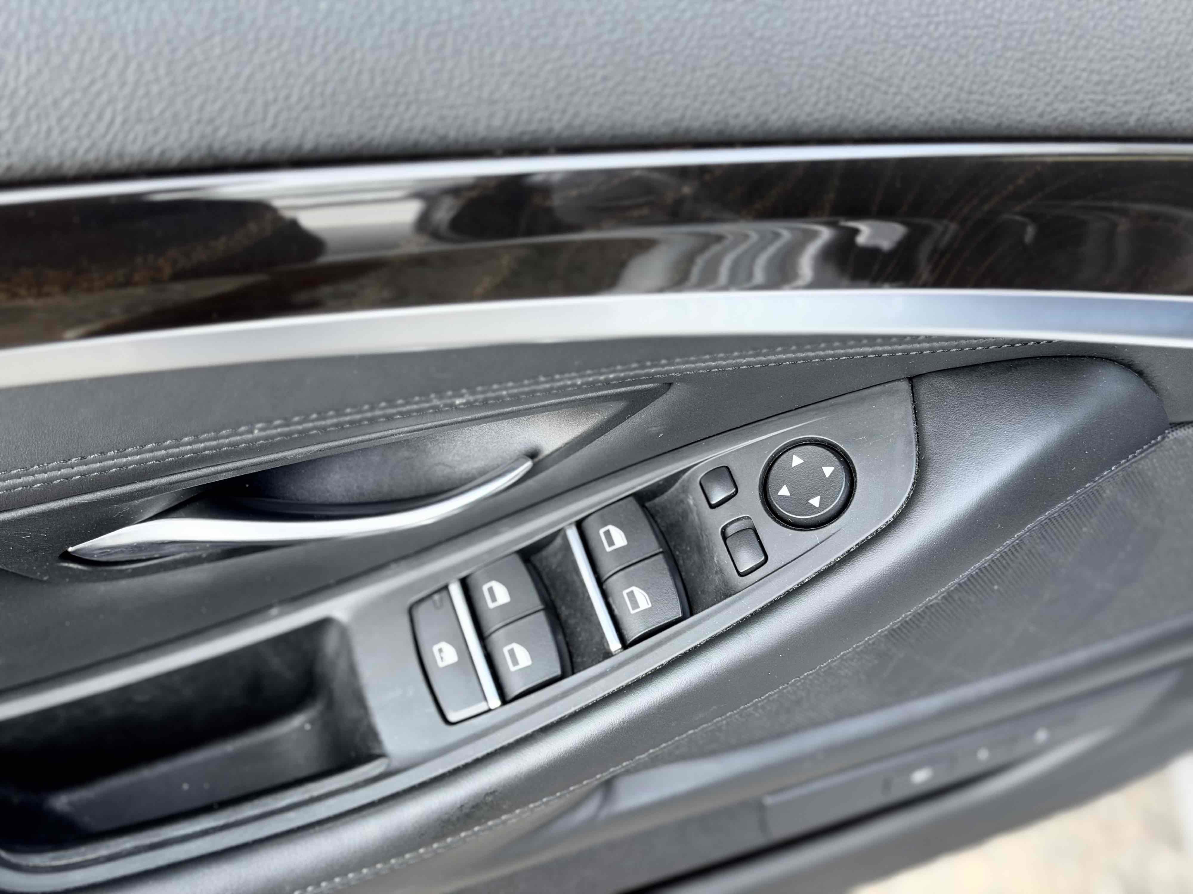 Used 2016 BMW 528i xDrive Sedan AWD/4WD image 18
