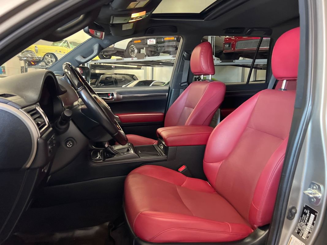 Used 2023 Lexus GX 460 Premium image 11