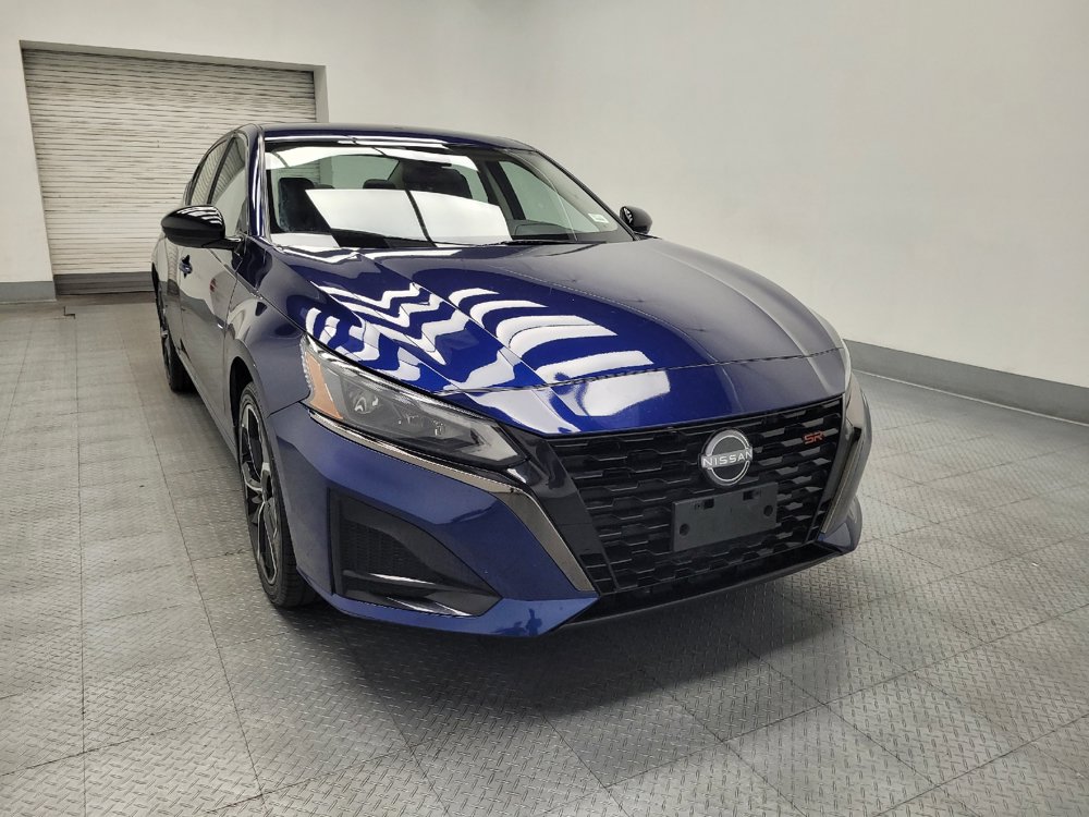Used 2023 Nissan Altima 2.5 SR AWD/4WD image 11