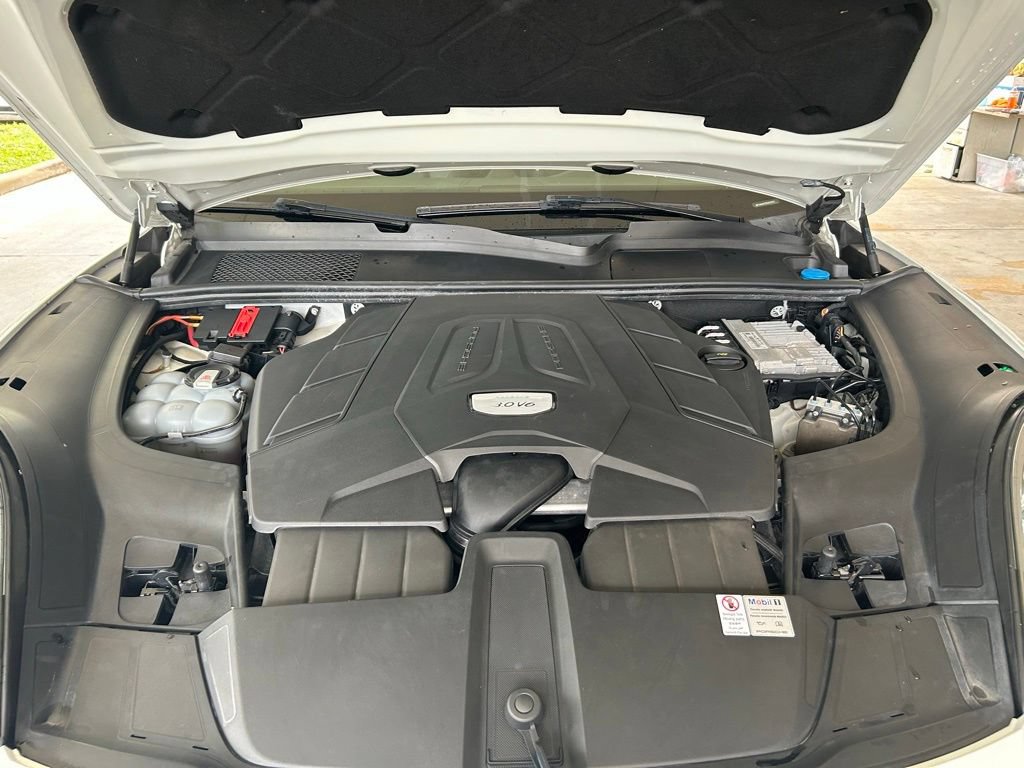 Used 2019 Porsche Cayenne AWD/4WD image 12