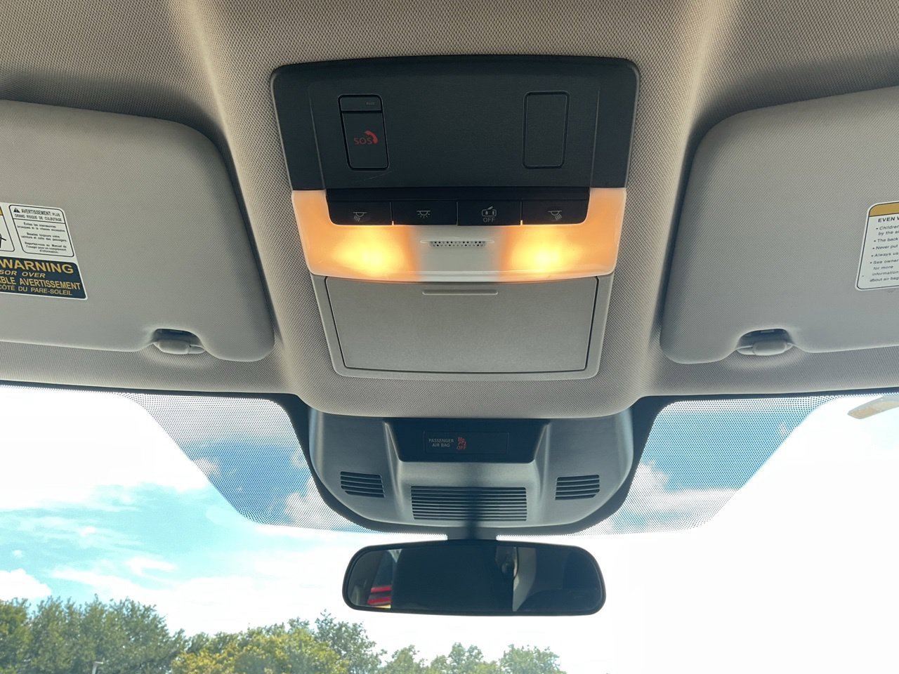 Used 2025 Nissan Rogue SV FWD image 13