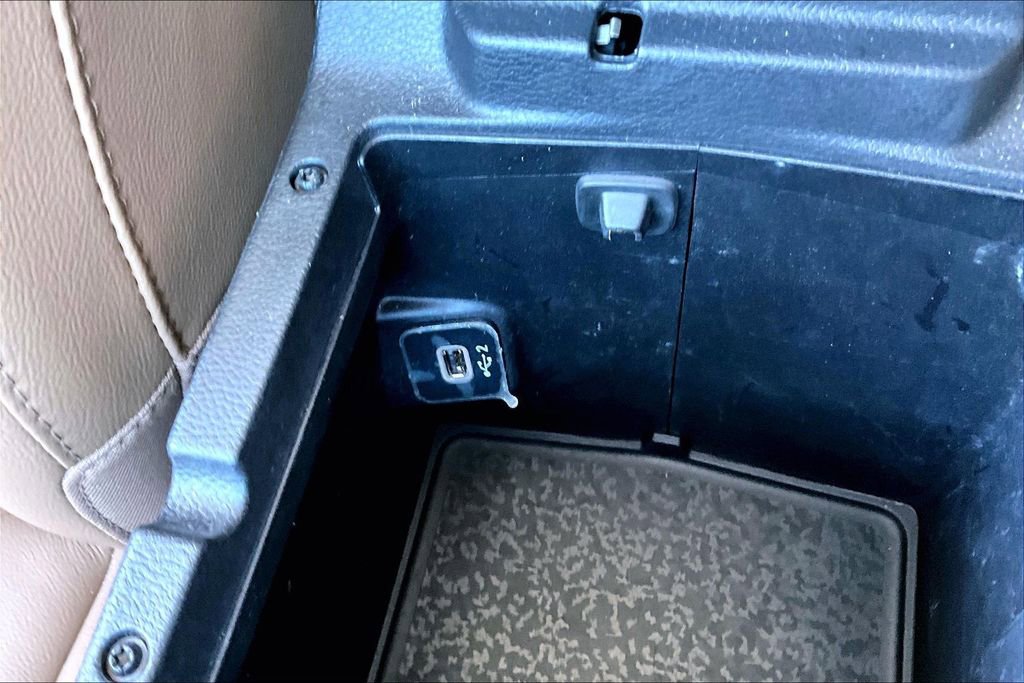 Used 2022 Jeep Wrangler Unlimited Sahara w/ LED Lighting Group image 16