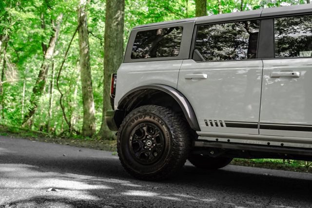 Used 2021 Ford Bronco First Edition AWD/4WD image 3