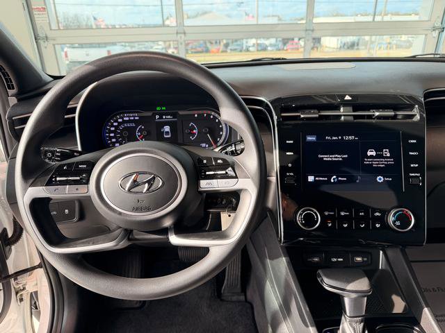 Used 2023 Hyundai Santa Cruz SE image 11