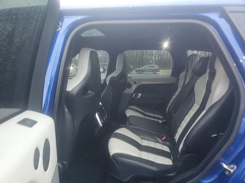 Used 2015 Land Rover Range Rover Sport SVR image 13