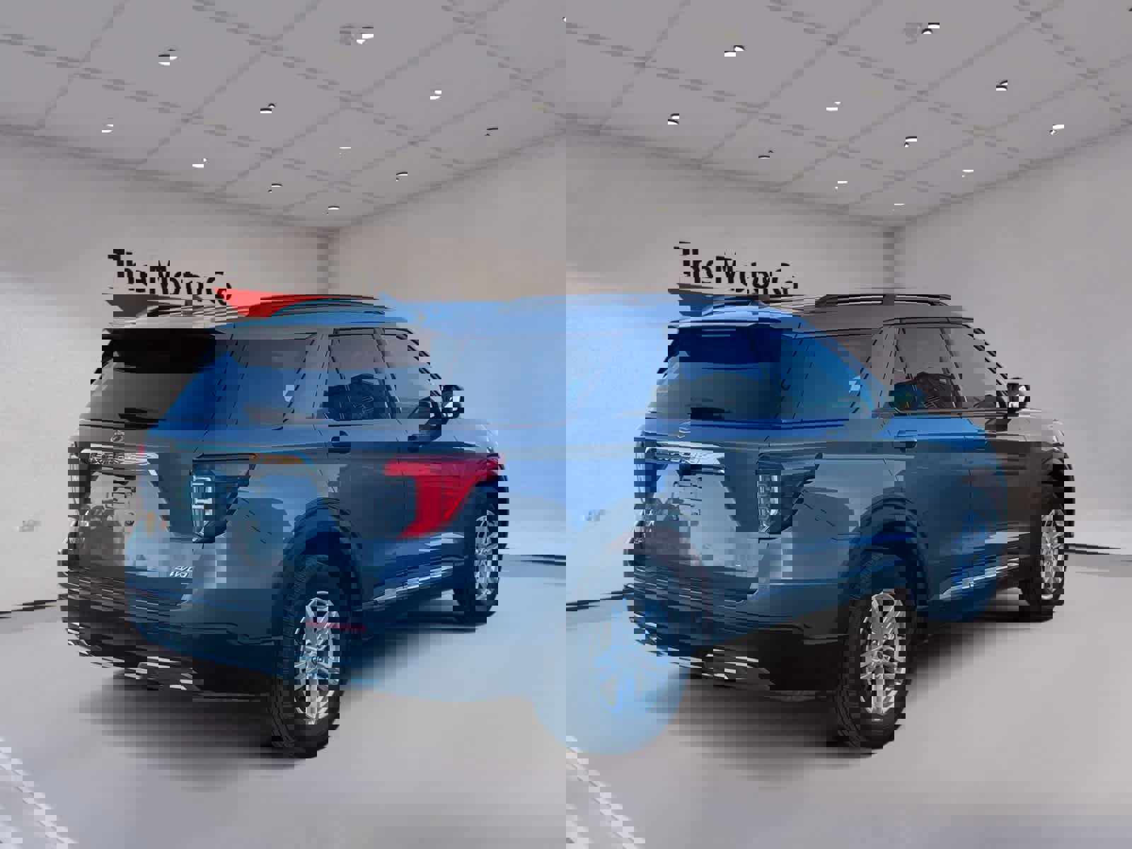 Certified 2023 Ford Explorer XLT w/ Equipment Group 202A image 5