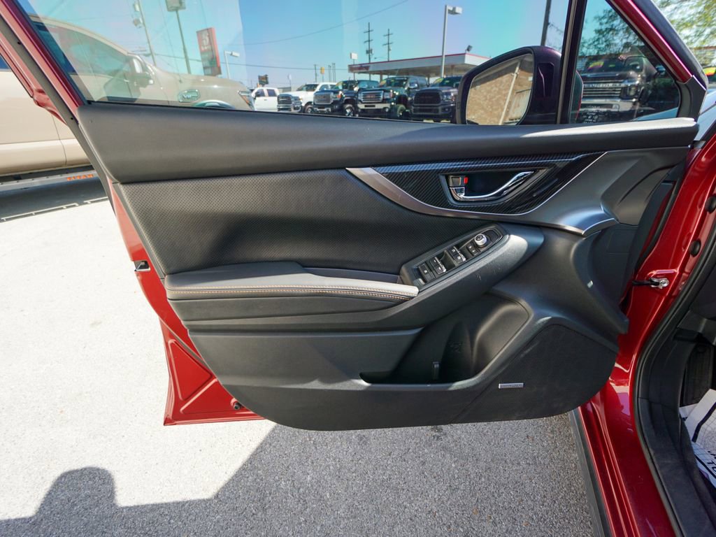 Used 2018 Subaru Crosstrek 2.0i Limited image 17
