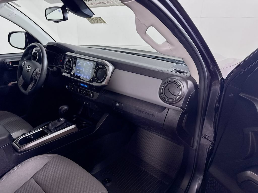Certified 2023 Toyota Tacoma SR5 AWD/4WD image 25