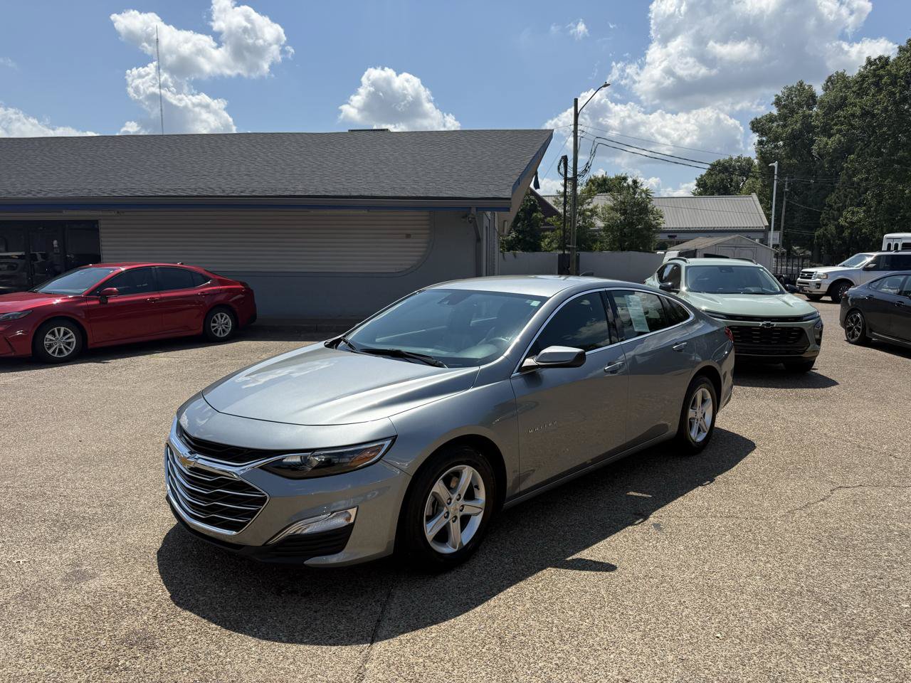 Used 2024 Chevrolet Malibu LS FWD image 3