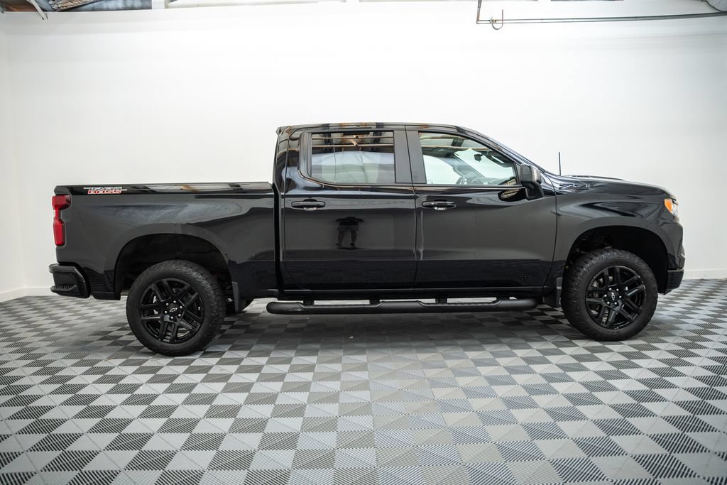 Used 2024 Chevrolet Silverado 1500 LT Trail Boss w/ LT Trail Boss Premium Package AWD/4WD image 4