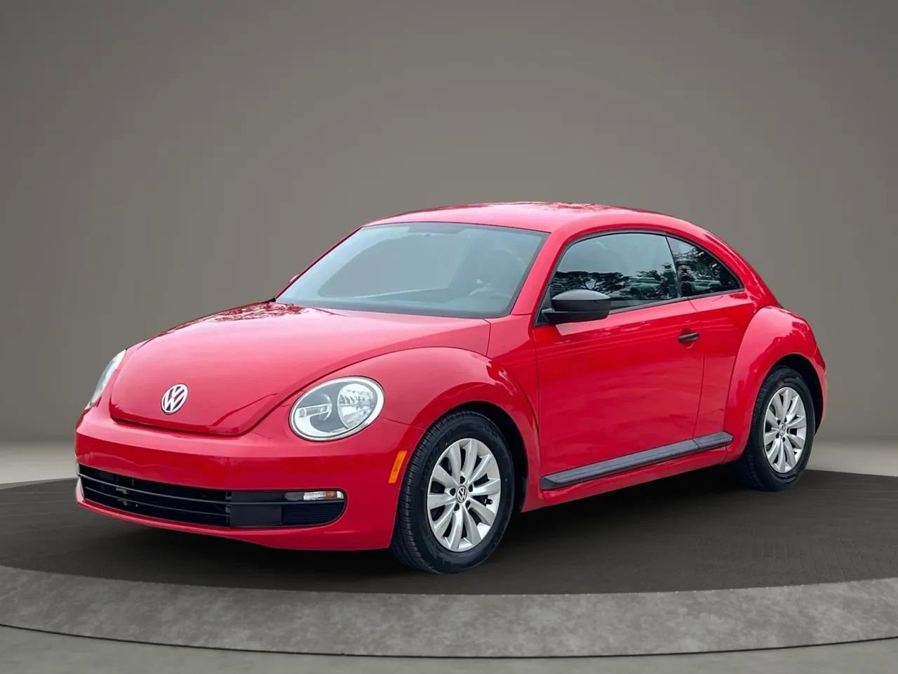 Used 2015 Volkswagen Beetle 1.8T Classic FWD image 7